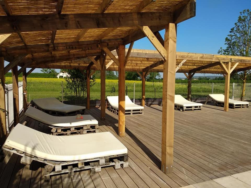 Fongrave Domaine Ramonjavel, Glamping & Alpaca'S Bed & Breakfast エクステリア 写真
