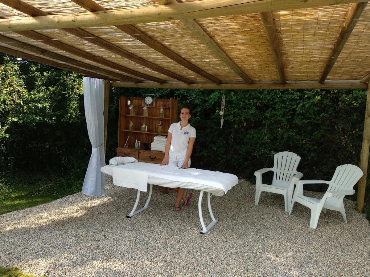 Fongrave Domaine Ramonjavel, Glamping & Alpaca'S Bed & Breakfast エクステリア 写真