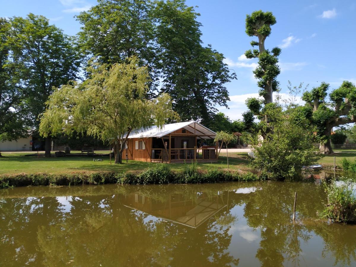 Fongrave Domaine Ramonjavel, Glamping & Alpaca'S Bed & Breakfast エクステリア 写真