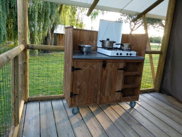 Fongrave Domaine Ramonjavel, Glamping & Alpaca'S Bed & Breakfast エクステリア 写真